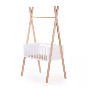 Postýlka Tipi dřevěná + stojan na oblečení